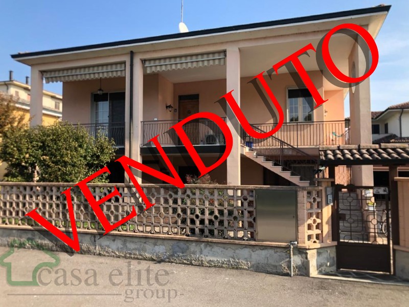 VILLA SINGOLA IDEALE PER 2 FAMIGLIE