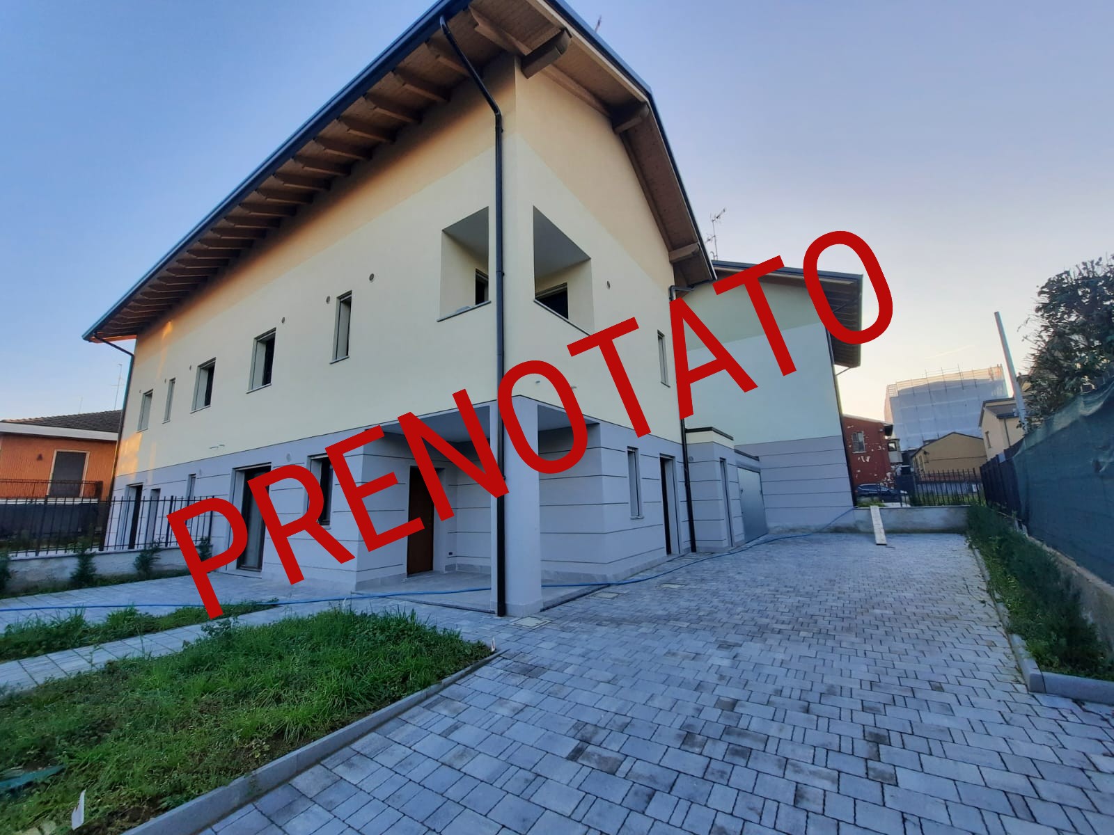 BELLISSIMA VILLA BIFAMILIARE DI NUOVA COSTRUZIONE