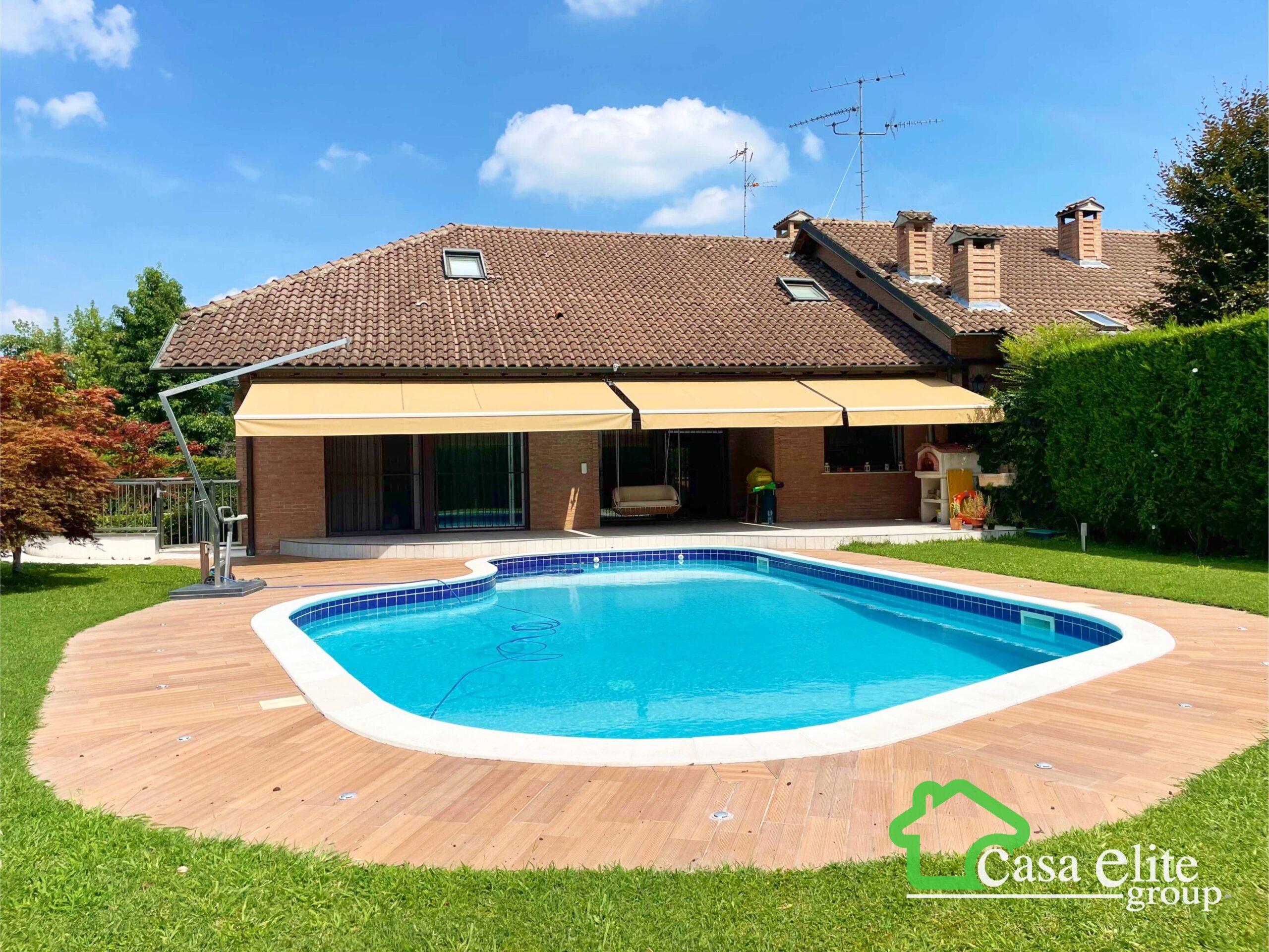 PRESTIGIOSA VILLA BIFAMILIARE VIZZOLO PREDABISSI