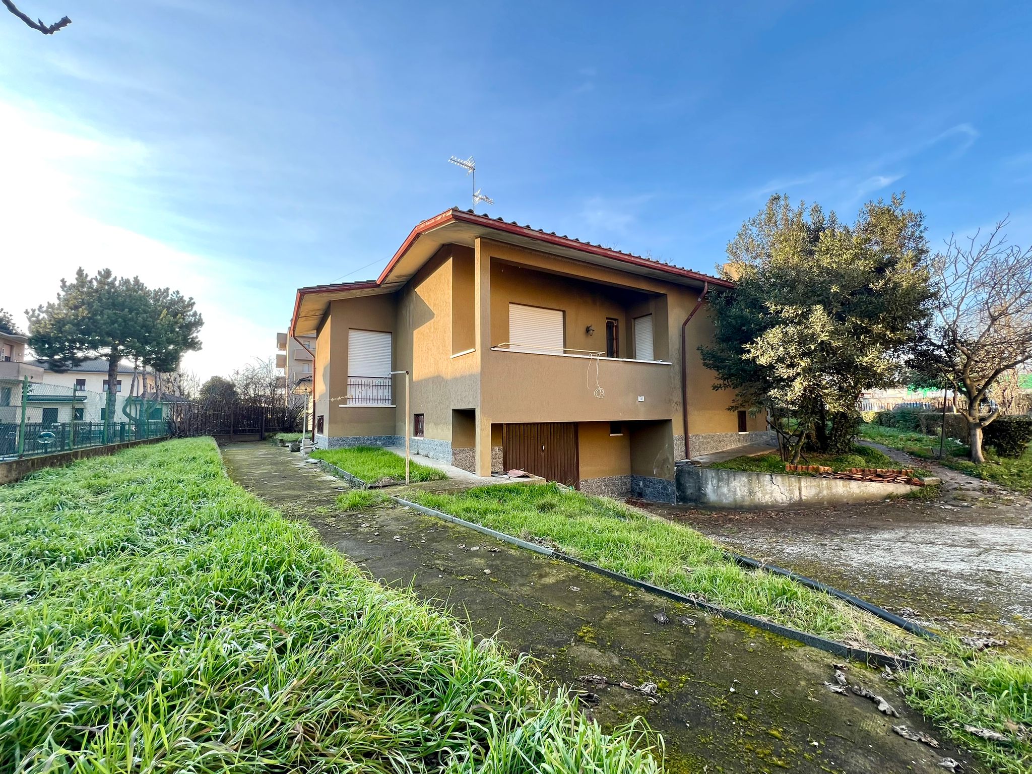 VILLA SINGOLA TUTTA SU UN PIANO