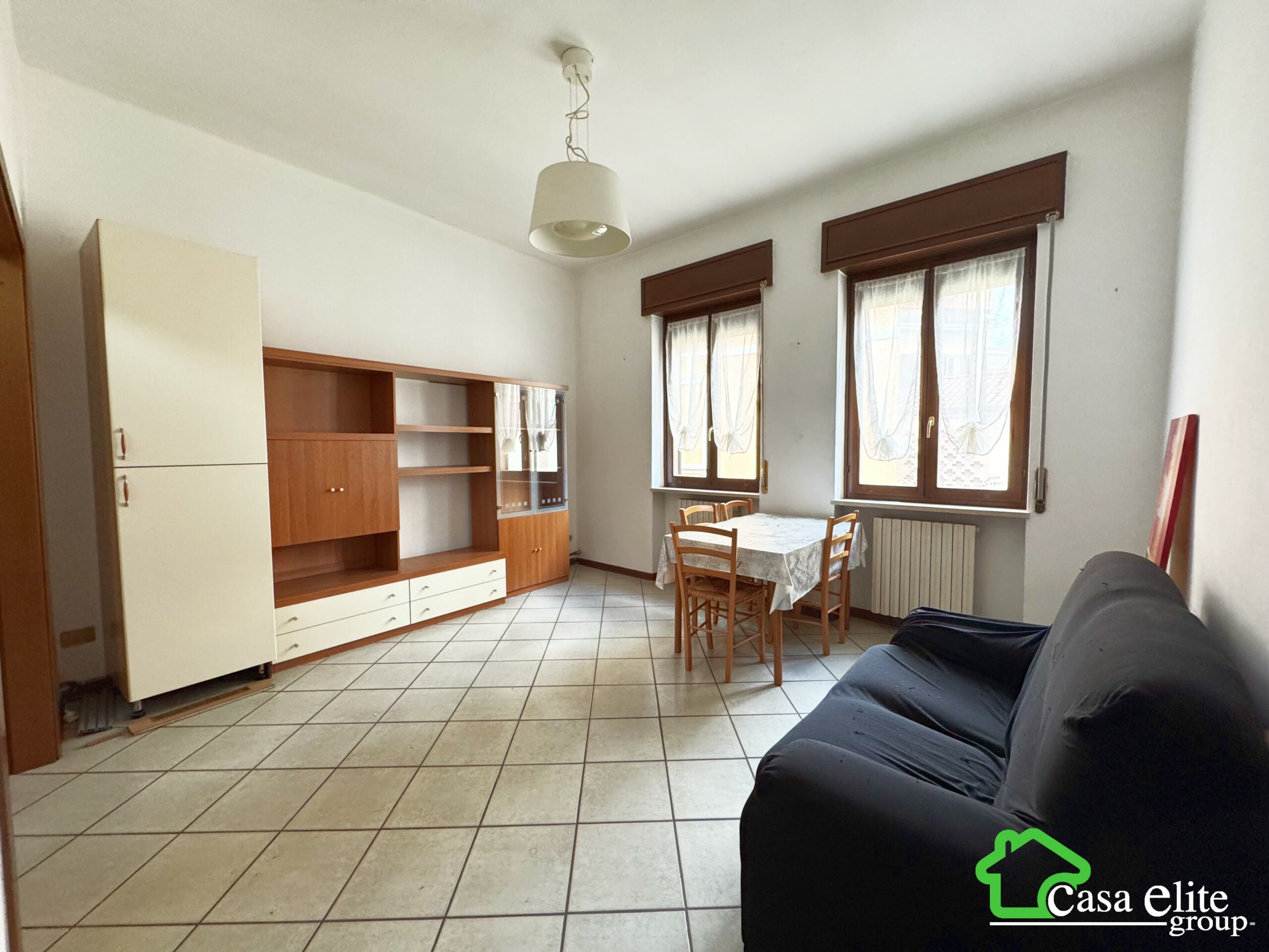 INTERA PALAZZINA IN VENDITA